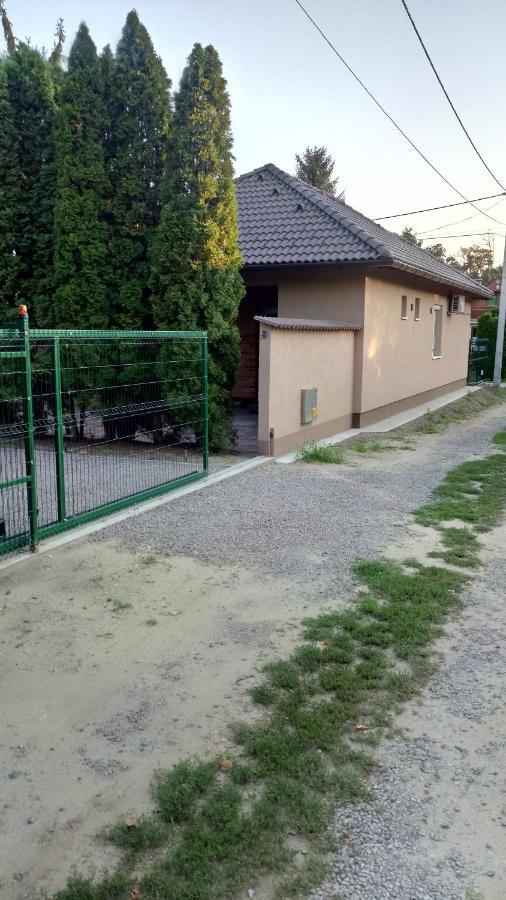 Golden Apartman Orosháza Exteriör bild
