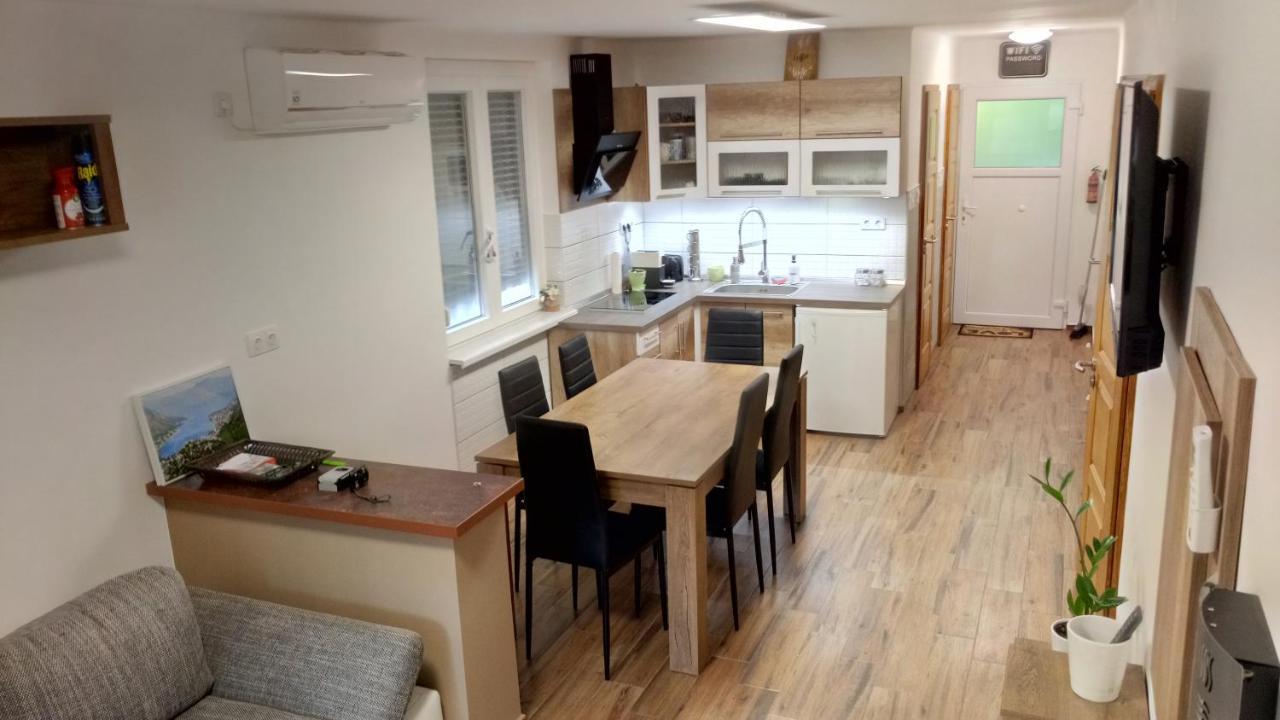 Golden Apartman Orosháza Exteriör bild